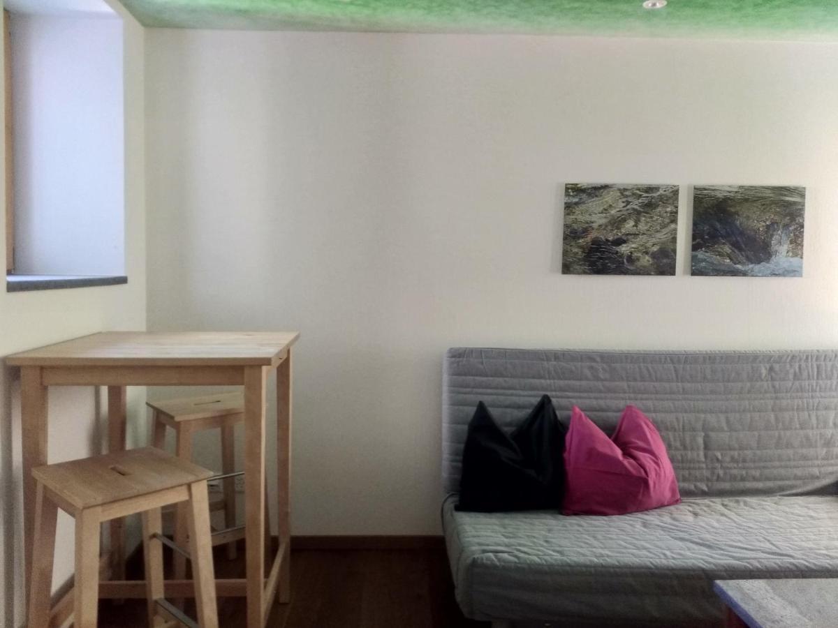 Guesthouse "Castello Del Nucleo" Intragna Ngoại thất bức ảnh