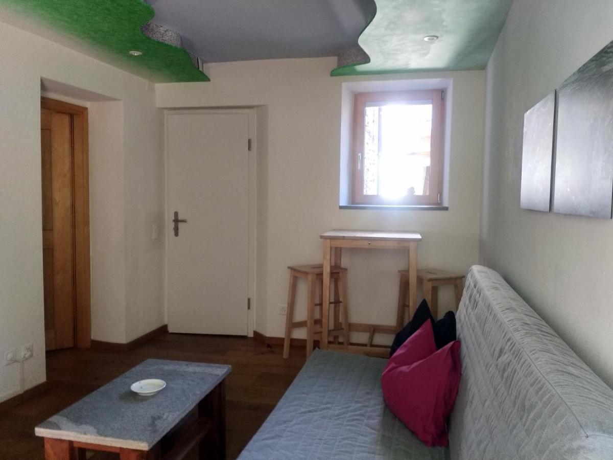 Guesthouse "Castello Del Nucleo" Intragna Ngoại thất bức ảnh
